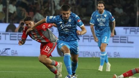 Cremonese, pari senza gol nell'andata della finale playoff: Spezia verso la Serie A