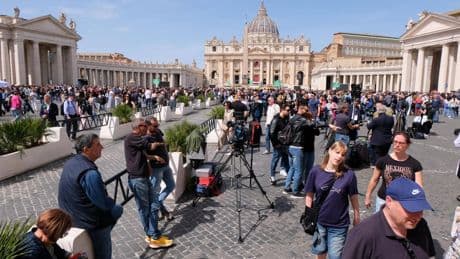 Date, lieu, retransmission TV… Comment suivre les funérailles du pape François ?