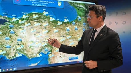 Hafta sonu yurdun büyük kesiminde yağış bekleniyor: Hava sıcaklıkları mevsim normallerine inecek