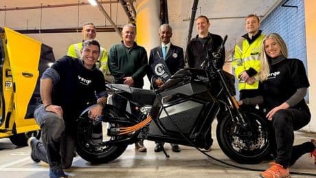 Nuevo récord Guinness de viaje más largo en moto eléctrica con una sola carga