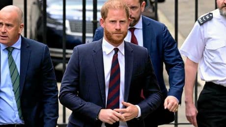 Le Prince Harry en danger : attention à ne pas reproduire le drame de Diana
