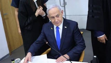 Obiettivo Sinwar jr: raid Idf nella Striscia. "Entreremo a forza"