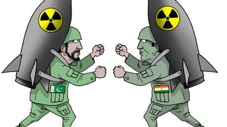 Inde-Pakistan : les armes se taisent, la guerre des récits commence