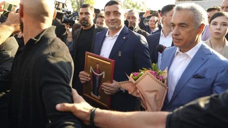 Présidentielle en Roumanie : après le premier tour, le pays à l’extrême droite toute