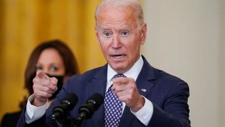 Biden ‘couldn’t recognize A-list actor standing right in front of him & aide forced to intervene’ in ‘startling’ moment