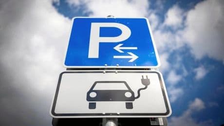 E-Autos: Berliner Stadtwerke verzichten auf Blockiergebühr