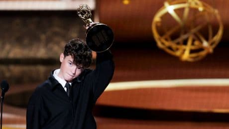 Emmy Awards 2025 : razzia pour « Adolescence », 13 trophées pour « The Studio »