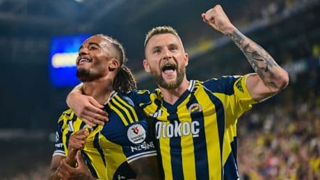 Fenerbahçe, Kocaelispor'u yenerek ligde siftah yaptı