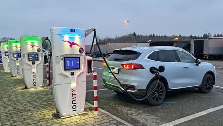 E-Auto tanken ohne Vertrag - Spontanes Laden ist bis zu 62 Prozent teurer