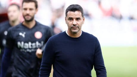 Míchel, entrenador del Girona, hospitalizado por un problema de salud: no se sentará en el banquillo contra el Villarreal