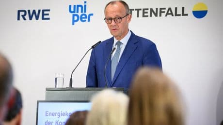 Liveblog Bundespolitik: Merz deutet langsameres Tempo bei erneuerbaren Energien an