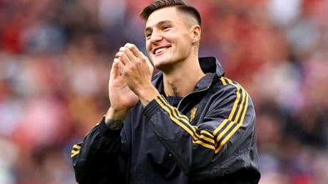 Mercato : Manchester United rend hommage à son ancien gardien David de Gea et présente sa nouvelle ligne d’attaque cinq étoiles à Old Trafford