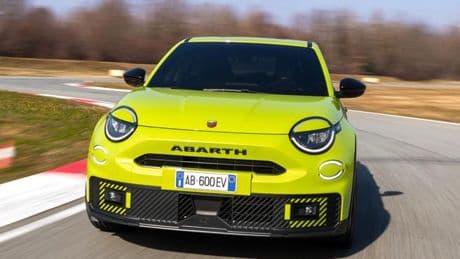 Abarth apre all’ibrido: «Stiamo pensando a nuove opportunità che non siano solo elettriche»