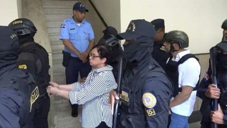 Effondrement d'une discothèque en République dominicaine : les propriétaires comparaîtront libres