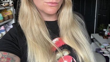 This honey-infused hair mask transformed my dry bleached hair with one use