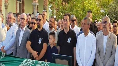 CHP Lideri Özgür Özel Balıkesir'de cenaze törenine katıldı