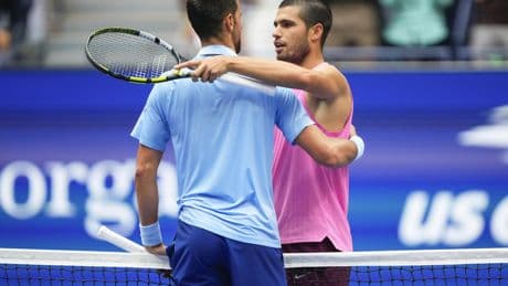 Carlos Alcaraz, Novak Djokovic'i yenerek finalde