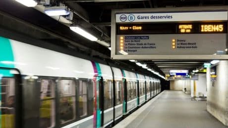 Paris: trafic très perturbé sur les RER B et D après une coupure d’alimentation électrique en gare du Nord
