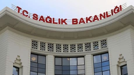Sağlık Bakanlığından aşırı sıcaklarda "sıvı tüketimi ve beslenme" uyarısı