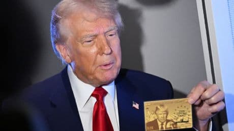 Donald Trump affirme que plus de 15.000 étrangers ont déjà demandé la "gold card", le visa permanent à 5 millions de dollars