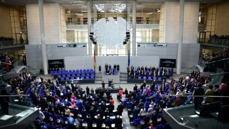 Weitere Minister stellen im Bundestag Programm vor - Ausschüsse werden vergeben
