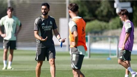 La perla que gestiona Arbeloa en el Castilla y que vuelve a ser la esperanza blanca