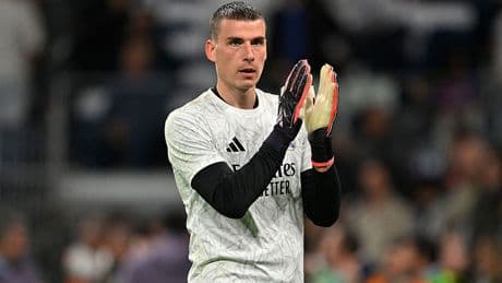 Galatasaray'da transfer harekatı! Öncelik kaleci ve on numara
