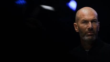 Fußball in Frankreich: Zinédine Zidane bringt sich selbst als Nationaltrainer ins Gespräch