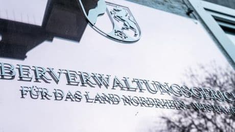 Warnhinweise der Stadtbücherei – „Das sind ja keine Zigaretten, die Krebs erzeugen“