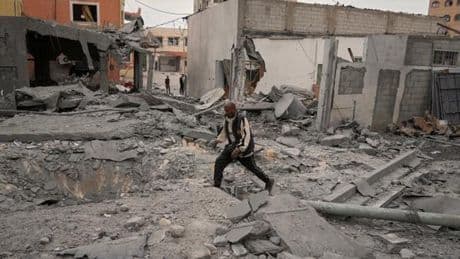 En direct, guerre à Gaza : Emmanuel Macron réaffirme vouloir « déclencher une série » de « reconnaissances » d’un Etat palestinien et d’Israël