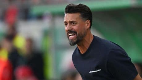 Fußball-Bundesliga: Augsburg-Coach Wagner: "Ich war Assi und bin Assi irgendwie"