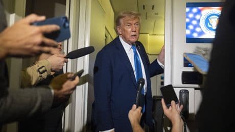Guerre ou paix : face à l'Iran, Donald Trump a le coeur qui balance