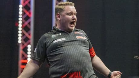 Spott gegen deutsche Darts-Starts - SO reagiert Schindler auf van Gerwens „Giftpfeile“