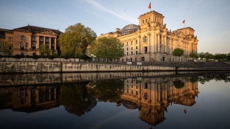 Furcht vor neuer Diktatur - Angst-Umfrage erschüttert Deutschland