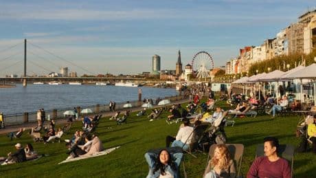 30 Jahre Rheinuferpromenade: Das größte Geschenk an Düsseldorf