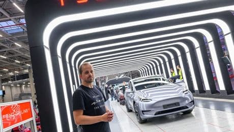 Tesla-Werksleiter sieht für Grünheide «positiven Trend»