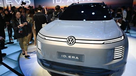 Véhicules spécifiques, délais plus courts... Volkswagen repart à la conquête en Chine
