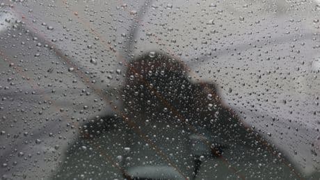 Lüften bei Regen: Einfache Regel zeigt, wie es richtig geht