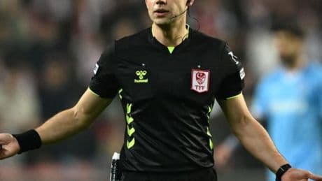 UEFA'dan Mehmet Türkmen'e görev!