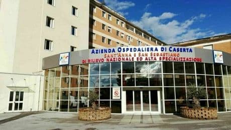 Capua, lite a coltellate alla Masseria Adinolfi: morto un 17enne. Ferite altre due persone