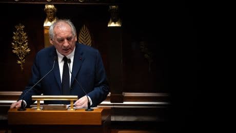Macron acepta la dimisión de Bayrou y ya busca un nuevo primer ministro