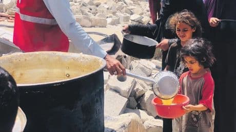 Türk Kızılay’dan Gazze’ye günlük sıcak yemek
