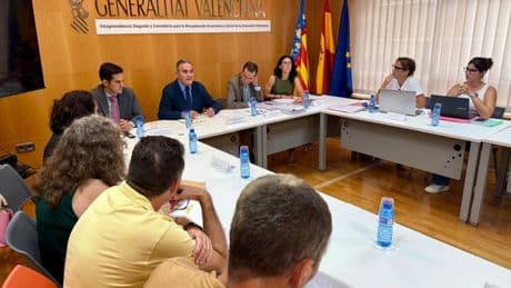 Gan Pampols expone su plan a las asociaciones de víctimas de la dana: "Sois el centro de la recuperación verdadera"