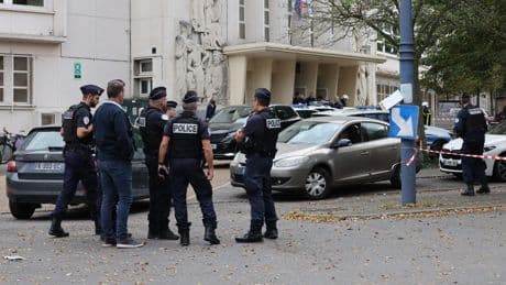 Terrorisme : deux mineurs voulaient s’en prendre à des synagogues et à la Tour Eiffel
