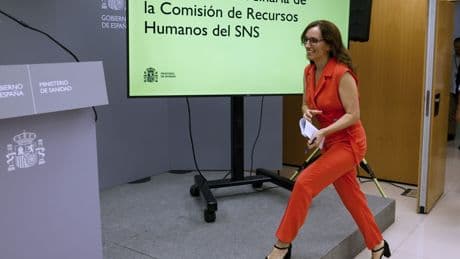 Mónica García enciende otra vez a los médicos: &quot;Miente para desacreditarnos&quot;