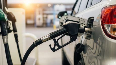 Trucos que usan los expertos para gastar menos en gasolina (y que tú aún no aplicas)