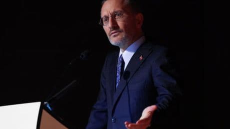 Altun'dan Özel'e tepki