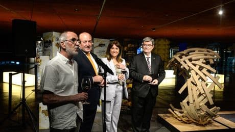 Brindando en Bilbao por los 100 años de la Denominación de Origen Rioja