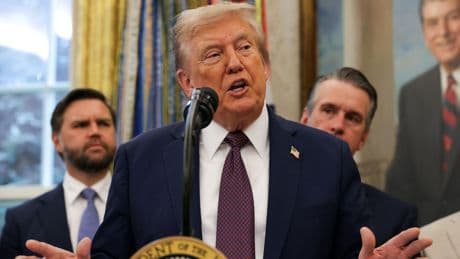 Appeals court blocks Trump from deporting Venezuelans under Alien Enemies Act
