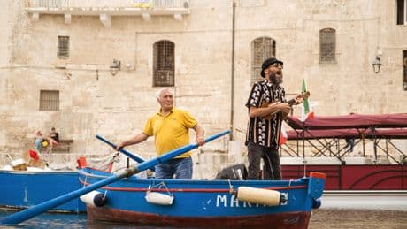Puglia, weekend a Monopoli tra mare e musica: torna il ?Monopolele?, il festival internazionale dell?ukulele